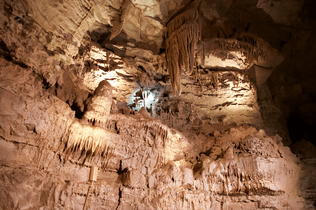 ceiling of stalactites in Indiana Caverns